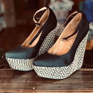 Jeffrey Campbell🖤 Platform Wedges